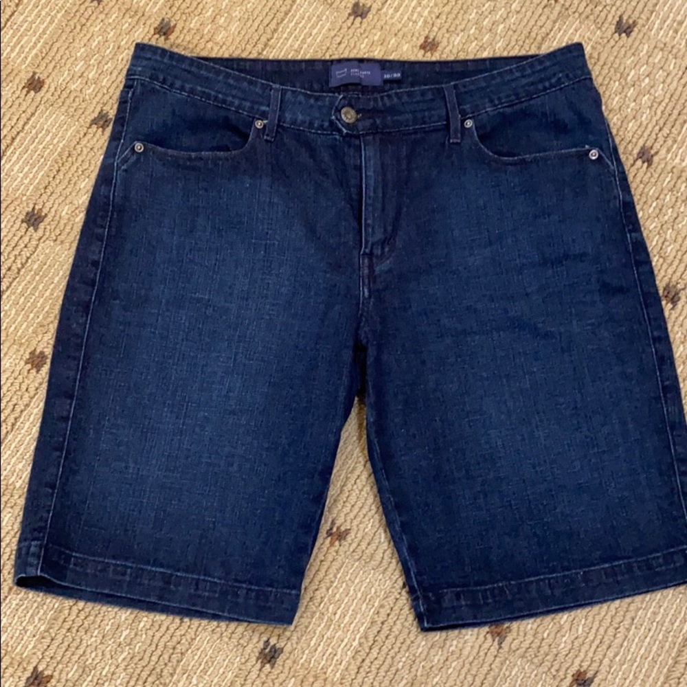 🔥REDUCED LEVI’S JEAN Shorts 16/33